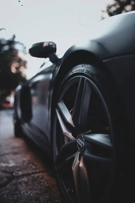 Audi wheel and trim detail chrome delete — South Yorkshire